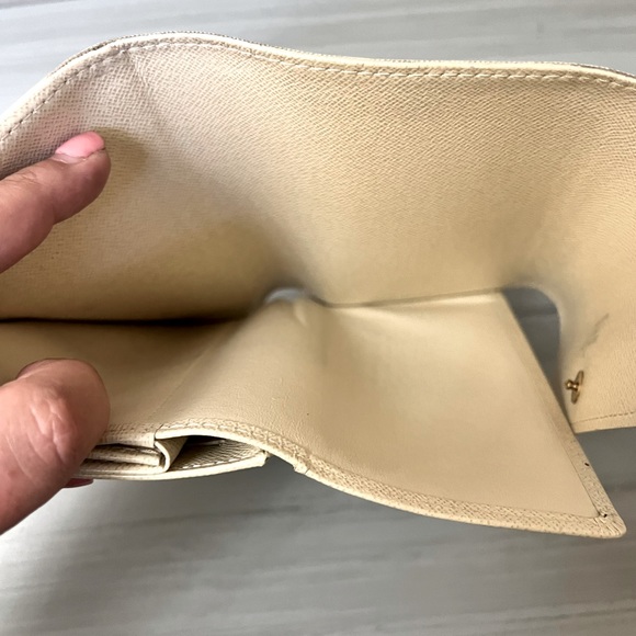 Louis Vuitton Damier Azur Wallet AUTHENTIC - Picture 7 of 9